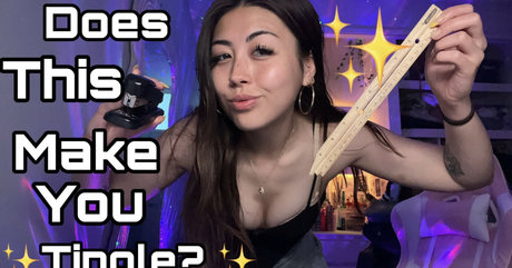 Angelic Lofi ASMR modelo pornografico foto