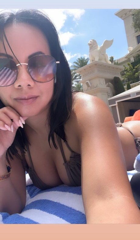 Team Amasian hermosa modelo imagen