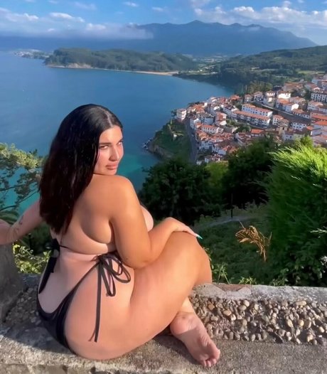 natalialozano model top pic