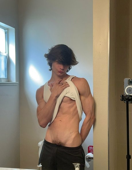 nate shreds model naked galleries