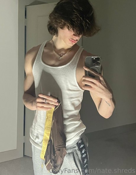 nate shreds model nice pics