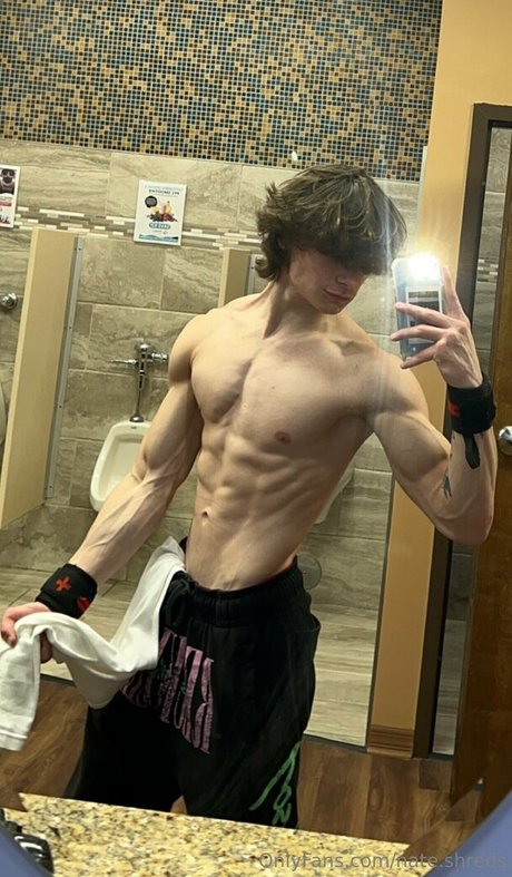 nate shreds modelo caliente archivo