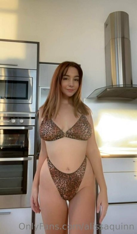 alissaquinn estrella porno de arte foto