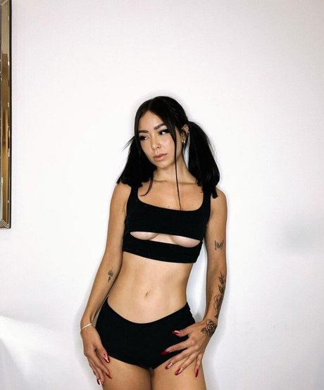 Caelike modelo gratis fotos