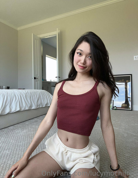 lucymochifree buena estrella porno galería