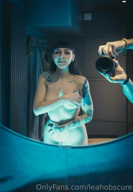 LeahObscure estrella bonita galería