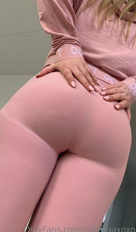 milenaaxoxo star du porno adulte photos