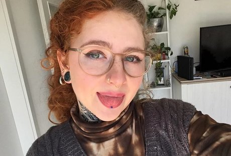 Maryjane Auryn actriz de desnudos archivo