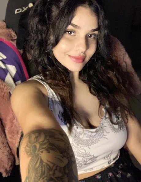 Robertinha pretty model images