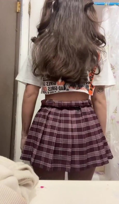 bethanylouwhoo actrice hd galeries