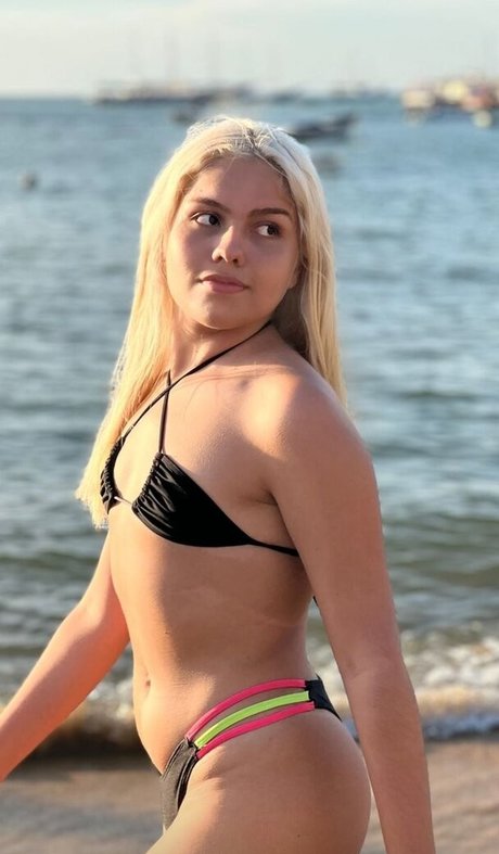 The daniii sexy star photo