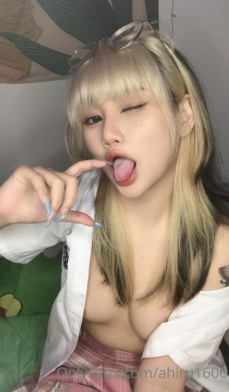 ahiru1606 modelo exclusivo fotos