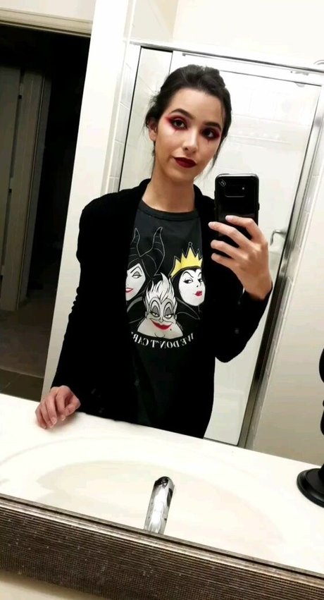 ASMR Glow star du porno chaude photo