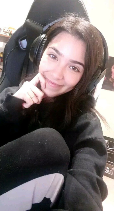 ASMR Glow nice actress pics