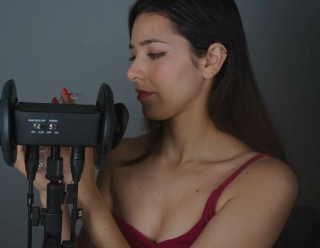 ASMR Glow estrella porno superior galería