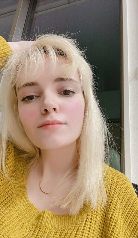 eurocatgirl desnudos estrella galería