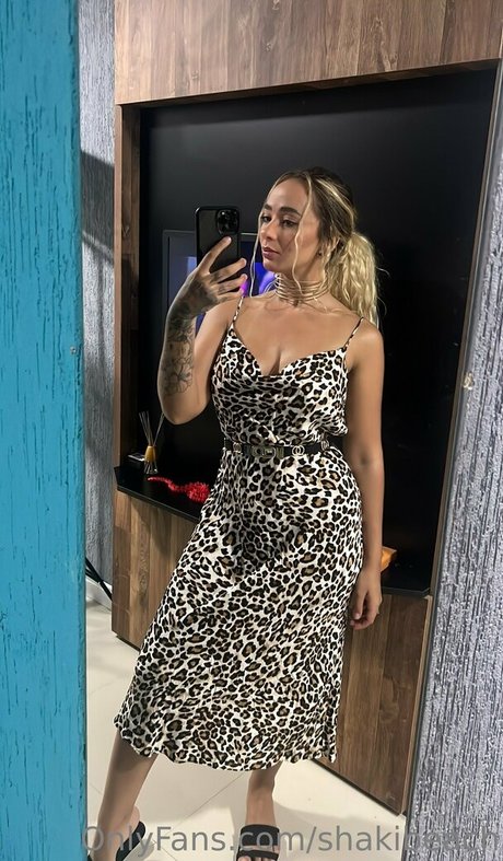 Shakibeach modelo gratis galerías