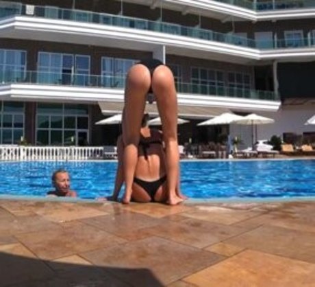 Mary Lvk modèles nus galeries