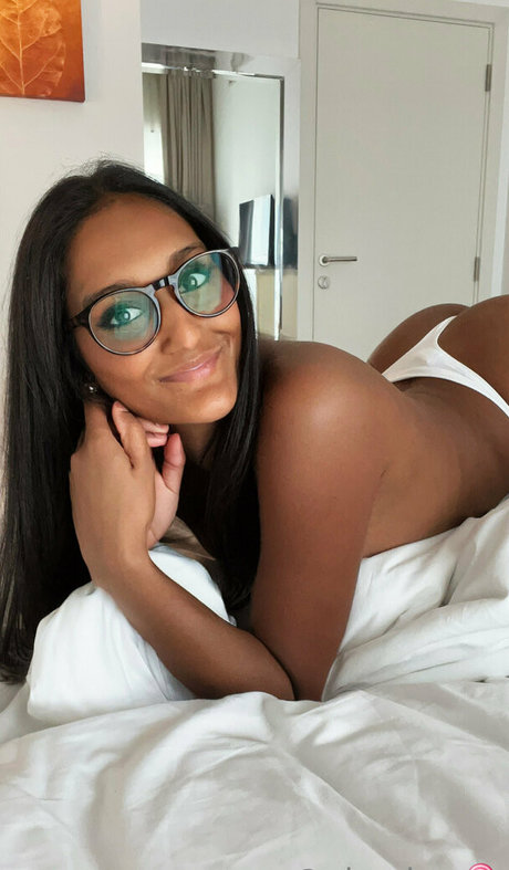 nina lea star du porno gratuit archive