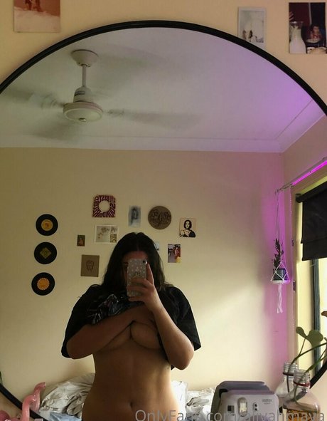 aliyahmaya haut modèle galeries