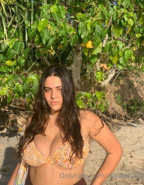 aliyahmaya étoile de haute qualité galerie