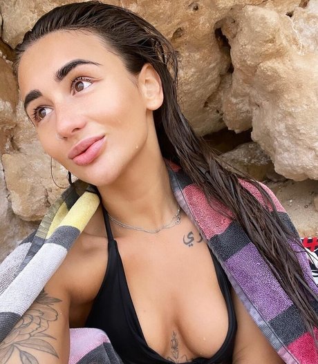 Marina Rebediuk star du porno sexy images