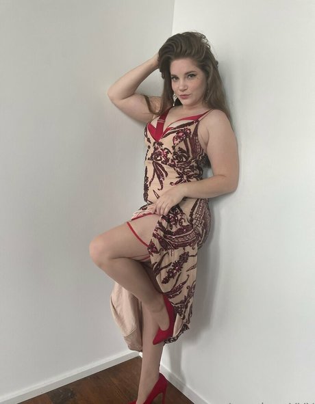 mistylovelace modelo sexual foto