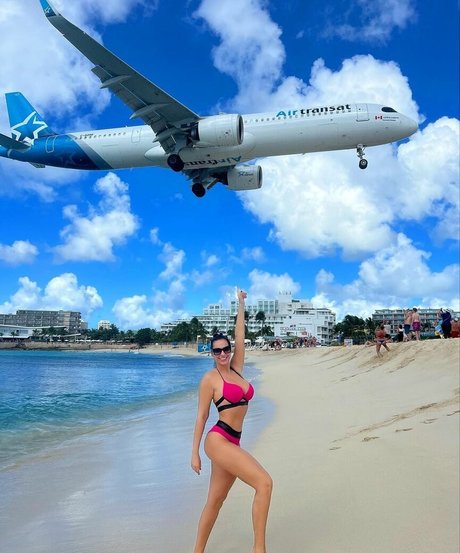 Bojana Stevanovic modelo hermosa imágenes