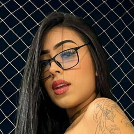 xspidergirl actriz xxx fotos