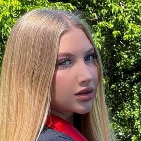 Diluu1content pornographic star pic