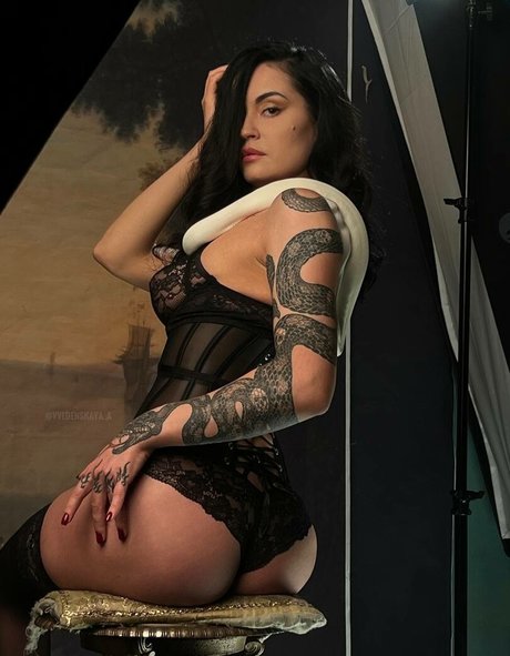 Anastasia Vvedenskaya star du porno en haute qualité des photos