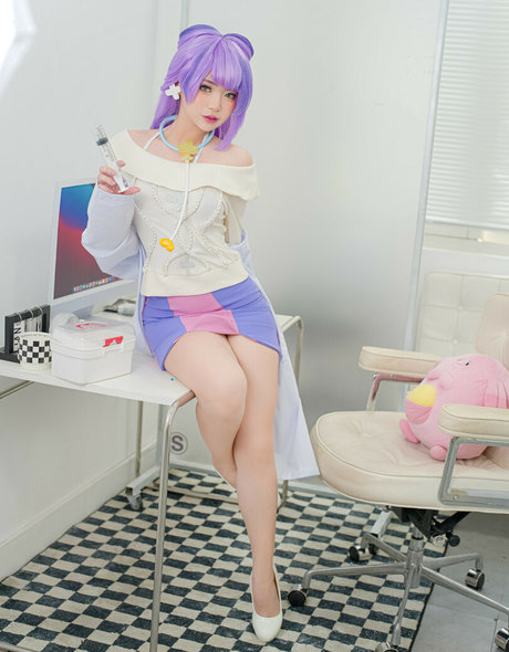 ZinieQ Cosplayer estrella porno de alta calidad galería