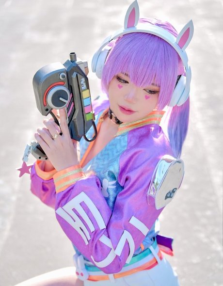 ZinieQ Cosplayer nus étoiles photos