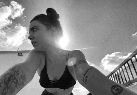 Violet Orlandi joli modèle images