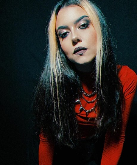 Violet Orlandi actrice collection