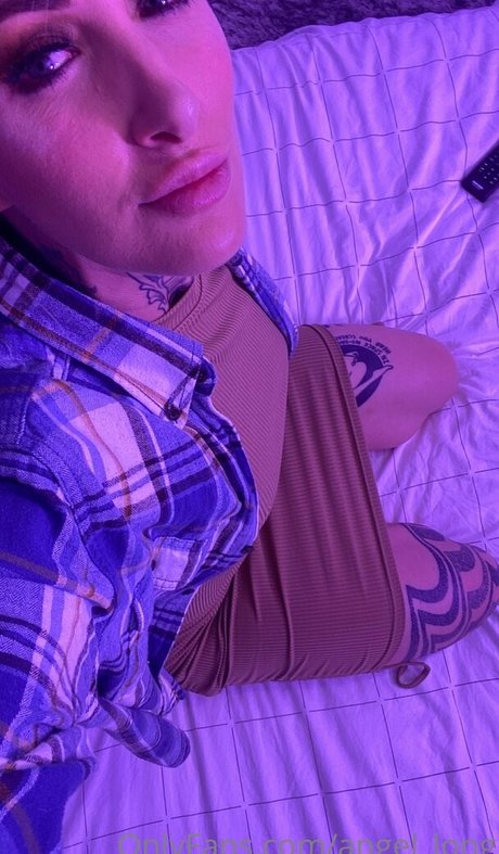 angel long modèle xxx photos