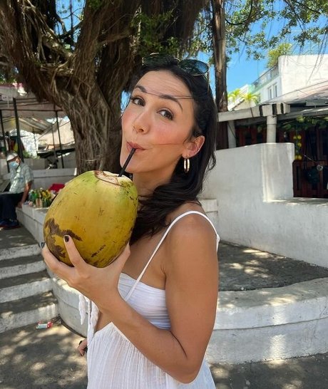 Kat Stickler actriz exclusiva archivo