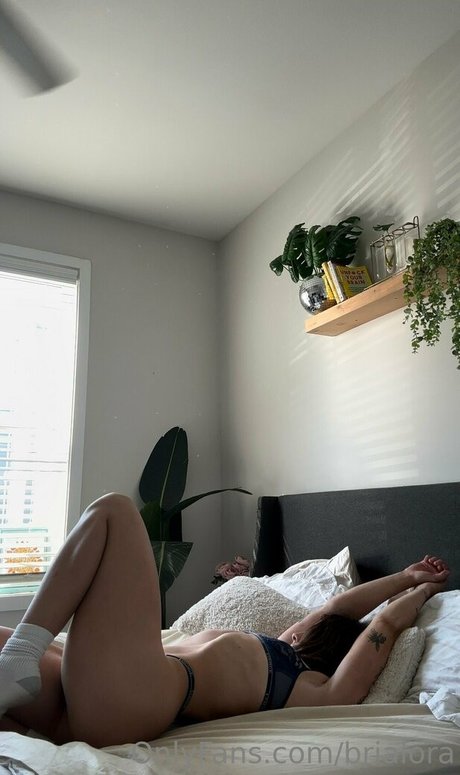 brialora actriz porno galería