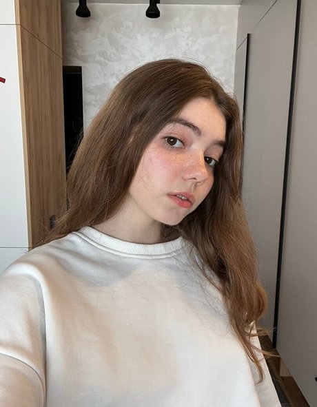 glasses blowjob onlyfans adult image