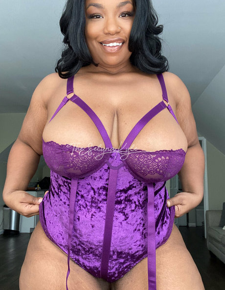 selynakylexoxo modelo xxx fotos