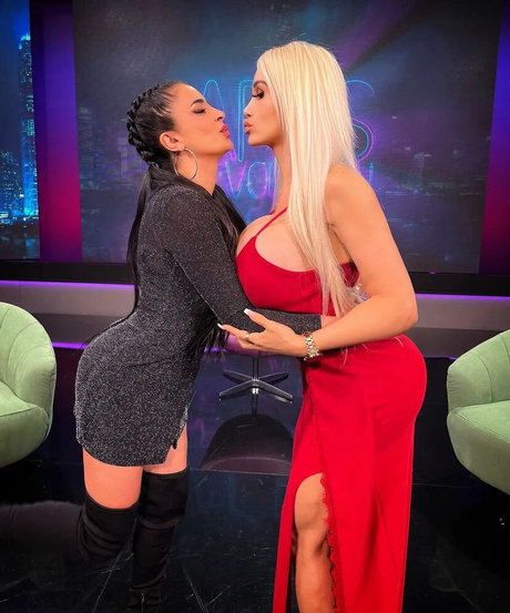 Kristhin Gomez modèle gratuit des photos