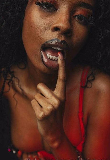 naomiebony high quality model pictures