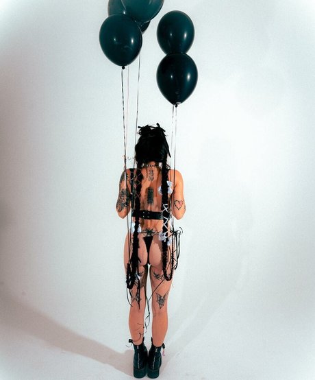 milf asiática onlyfans erótico perfecto imagen