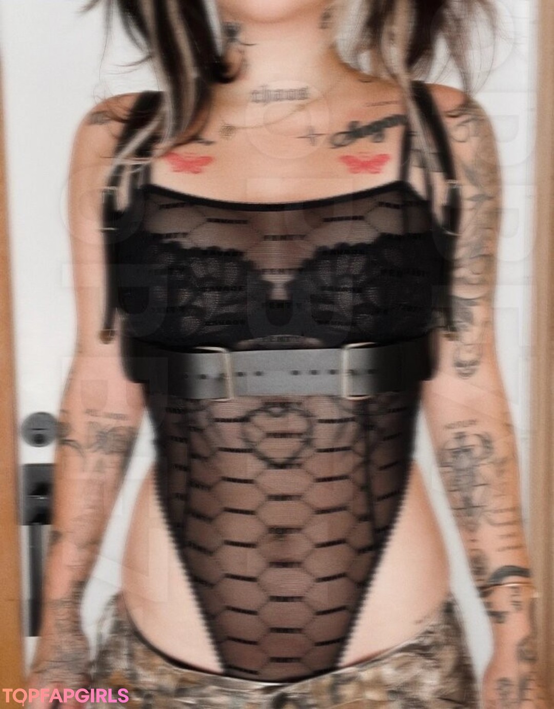 Onlyfans de grandes nalgas alta definición erótica galerías