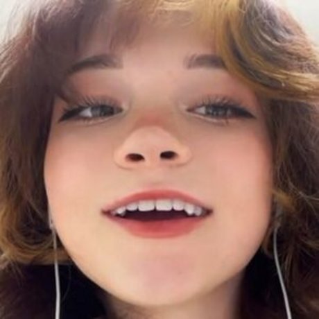 Rockruff actriz foto