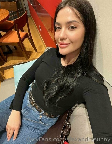 alexandrasunny estrella porno atractiva fotos