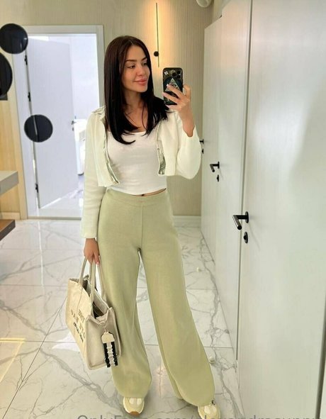 alexandrasunny estrella del sexo archivo