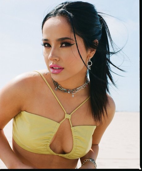 Becky G actrice hd galeries