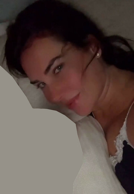 Larissa Erthal actriz de desnudos recopilación