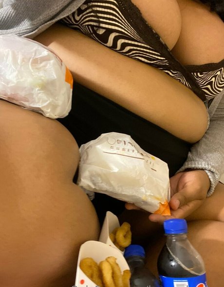 lunaredondaa estrella caliente foto